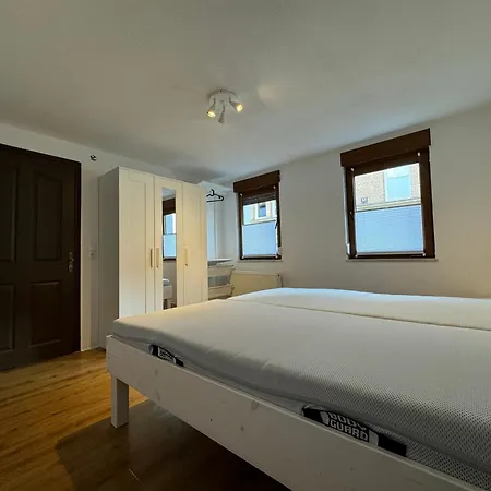 2 Mit Kostenlosem Parkplatz Apartmán *