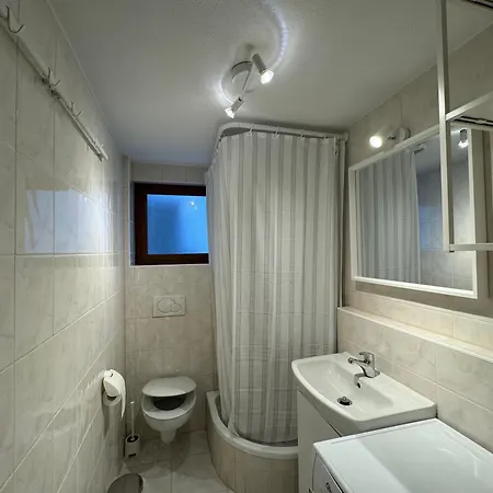 Appartement 2 Mit Kostenlosem Parkplatz