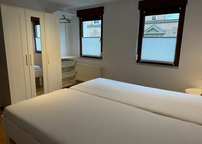 2 Mit Kostenlosem Parkplatz