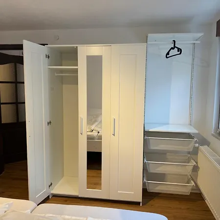 2 Mit Kostenlosem Parkplatz